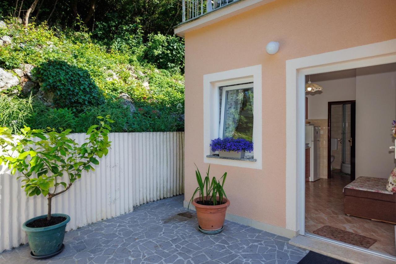 Apartment Studio Close To Sea Krk Town Dış mekan fotoğraf